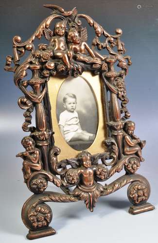 19TH CENTURY VICTORIAN DECORATIVE CAST IRON PHOTO FRAME