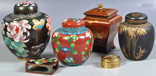 MIXED GROUP OF JAPANESE WARES DATING FORM THE 19TH CENTURY