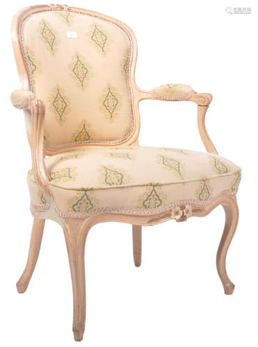 18TH CENTURY GEORGE III HEPPLEWHITE PAINTED ARMCHAIR