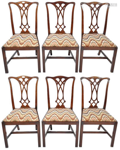 SET OF SIX 20TH CENTURY CHIPPENDALE REVIVAL CHAIRS