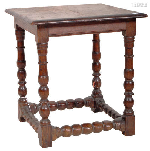 17TH CENTURY JACOBEAN OAK BOBBIN TURNED TABLE