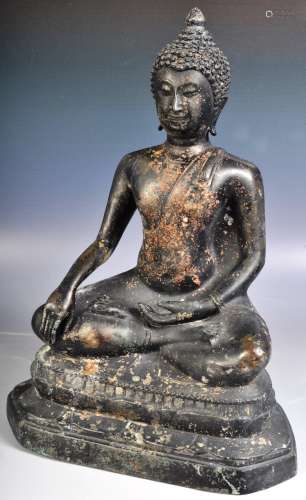 19TH CHINESE ORIENTAL BRONZE FIGURINE OF BUDDHA