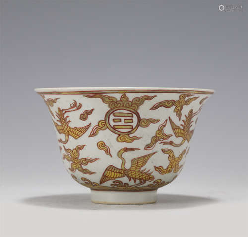 A CHINESE PORCELAIN BOWL