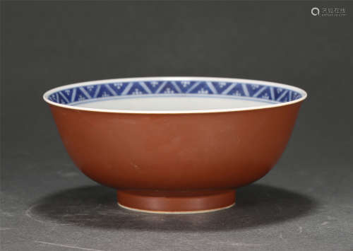 A CHINESE BROWN GLAZED BLUE AND WHITE UNDERGLAZED RED PORCEL...