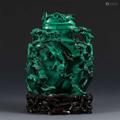 A CHINESE SOAPSTONE BEAST PATTERN VASE