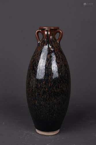 A JIZHOU KILN FOUR-HOOKED VASE