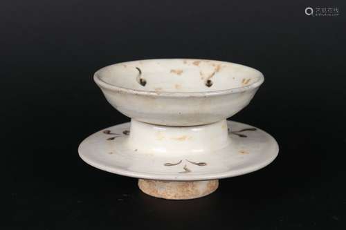 A CIZHOU KILN CUP AND CUP STAND