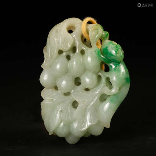 Chinese Jadeite Grape Vine Pendant