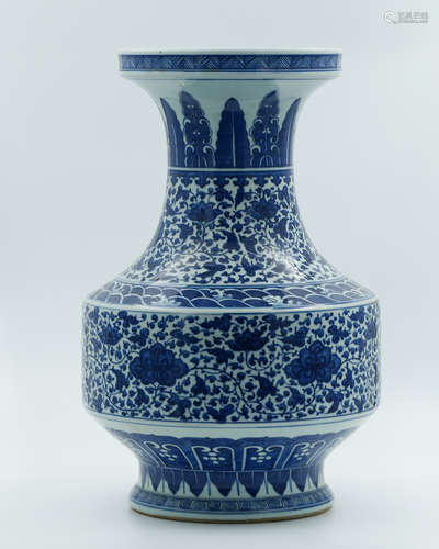 Chinese Blue White Porcelain Zun Vase