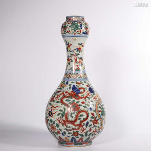 Chinese wucai porcelain vase