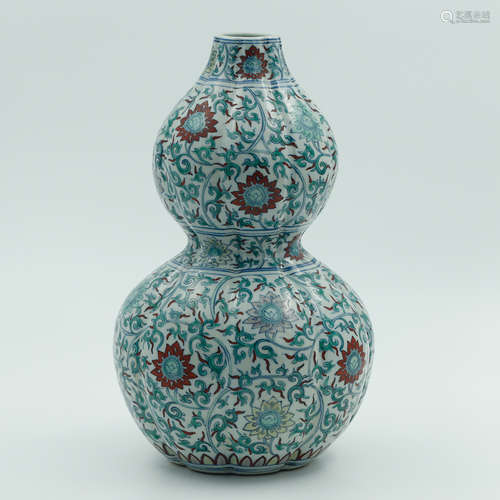 Chinese Famille Rose Porcelain Vase