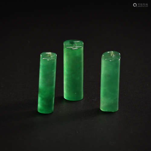 A GROUP OF JADE PENDANT, QING DYNASTY, CHINA