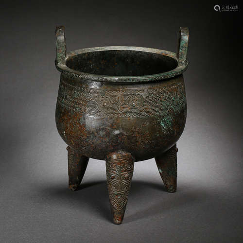 CHINESE SHANG DYNASTY BRONZE THREE-LEGGED FURNACE