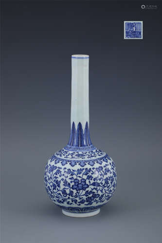 Blue and white tangled lotus long-necked vase