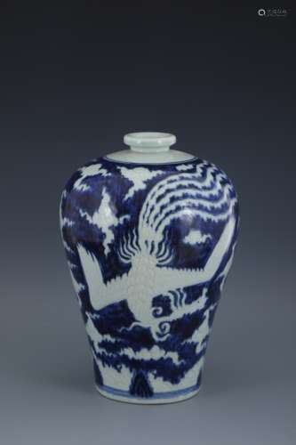 Blue and white dragon and phoenix plum bottle