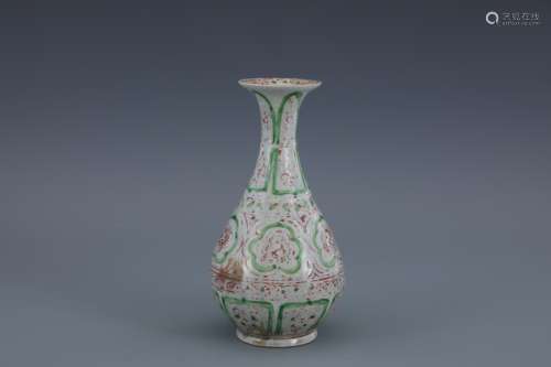 Yuan Dynasty red and green color jade pot spring bottle