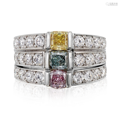 THREE-STONE COLORED DIAMOND AND DIAMOND RING