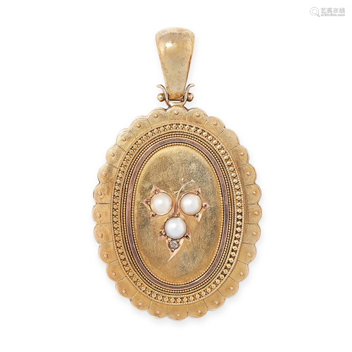 AN ANTIQUE PEARL AND DIAMOND LOCKET PENDANT, 19TH