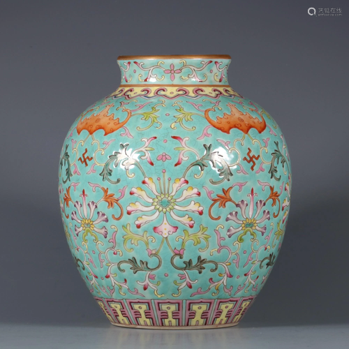 CHINESE FAMILLE ROSE GREEN GROUND JAR,QIANLONG M…