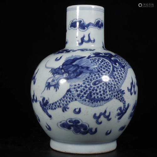 CHINESE BLUE AND WHITE VASE,KANGXI MARK