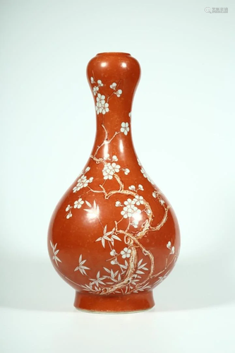 CHINESE IRON RED VASE