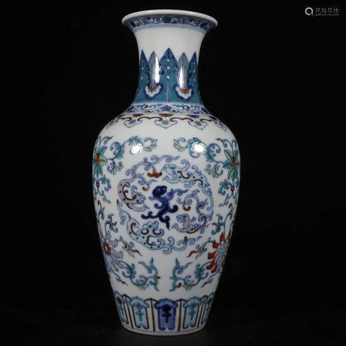 CHINESE DOUCAI GLAZED VASE,YONGZHENG MARK