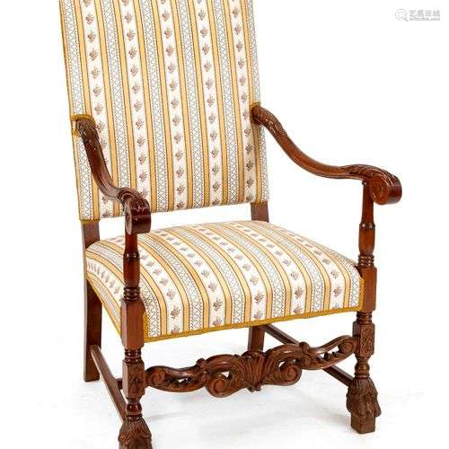 Armchair, 20th c., walnut carved wooden frame, 110 x 69 x 68...