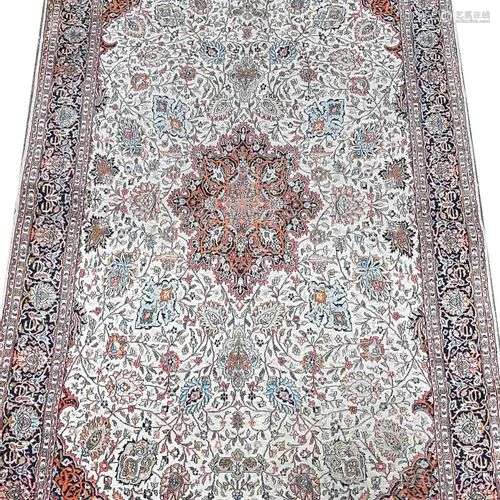 Carpet, 253 x 155 cm
