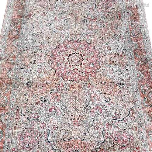 Carpet, 284 x 188 cm