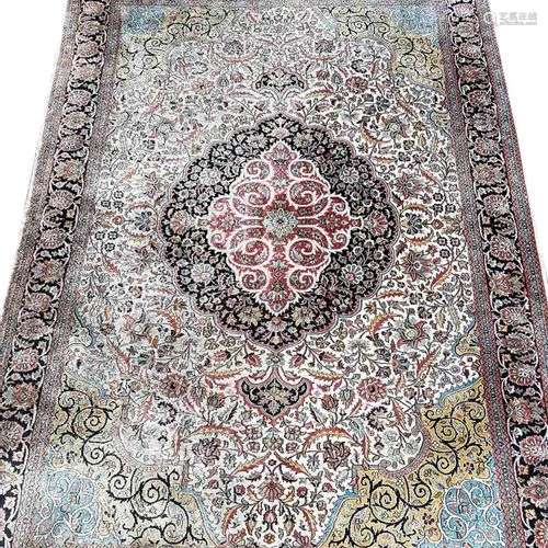 Carpet, 283 x 118 cm