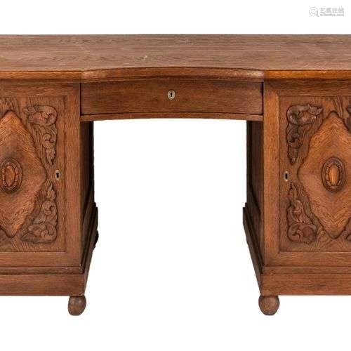Desk around 1910, solid oak and veneered, 78 x 149 x 70 cm.-...