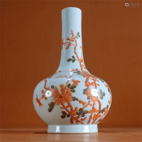 A Coral Red Glazed Long Neck Vase