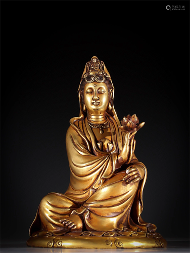 A Gilt Bronze Guanyin Statue