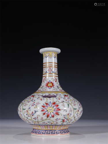 A Famille Rose Flower Patterned Porcelain Vase