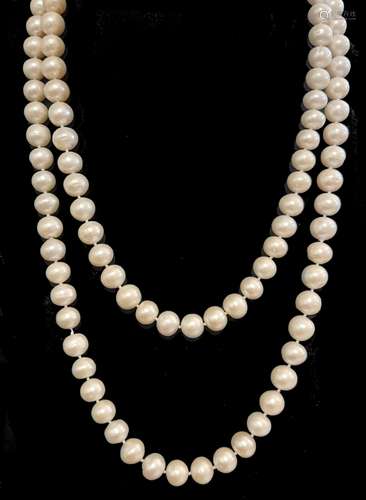 A rope of freshwater cultured pearls,