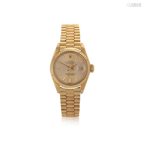 Rolex - A lady's 18ct gold 'Oyster Perpetual Datejust' wrist...