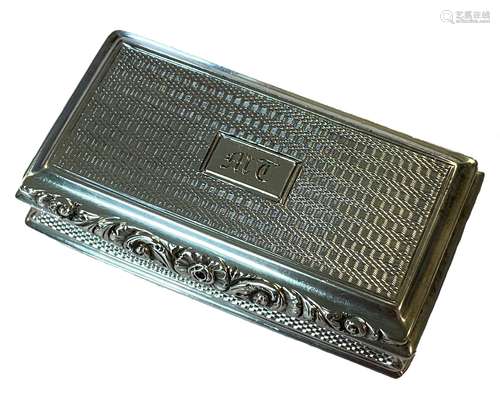 A George IV silver snuff box,