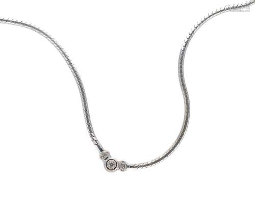 A diamond centrepiece necklet,