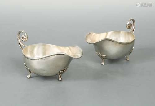 A pair of George V silver sauce boats, mark of A.E. Jones an...