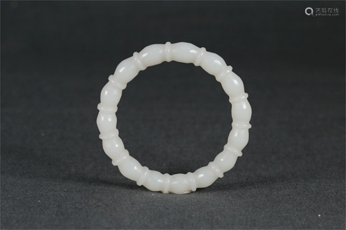 A Carved Jade Bracelet