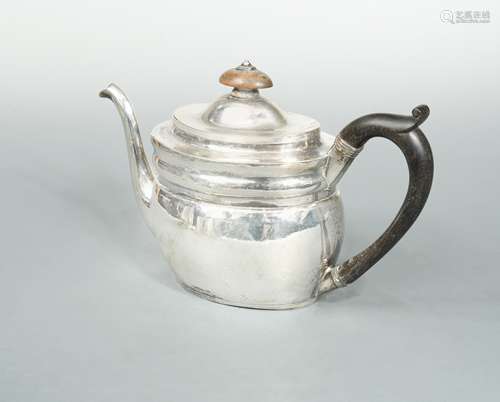 A George III silver teapot,