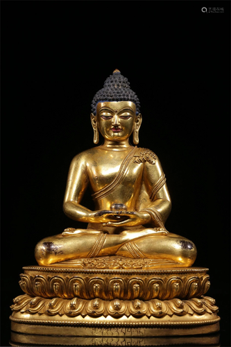 A Gilt Bronze Buddha Statue