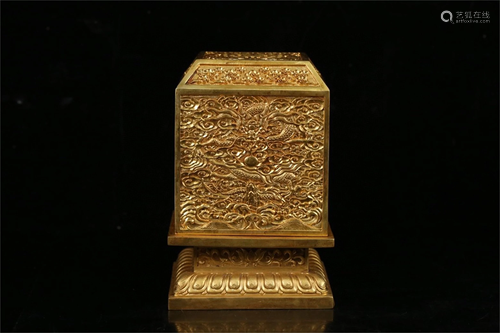 A Gilt Bronze Dragon Patterned Seal