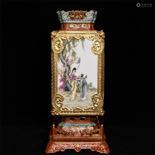 A Chinese Famille-Rose Porcelain Vase