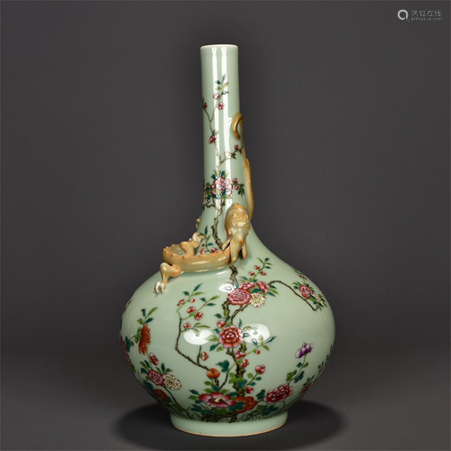 A Chinese Famille-Rose Porcelain Vase