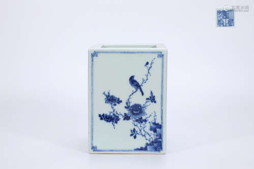 Blue and white flower and bird square pen holder