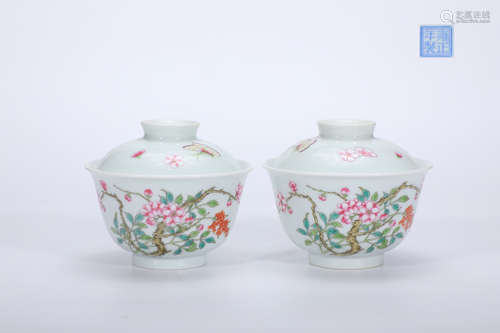 A pair of famille rose bowls