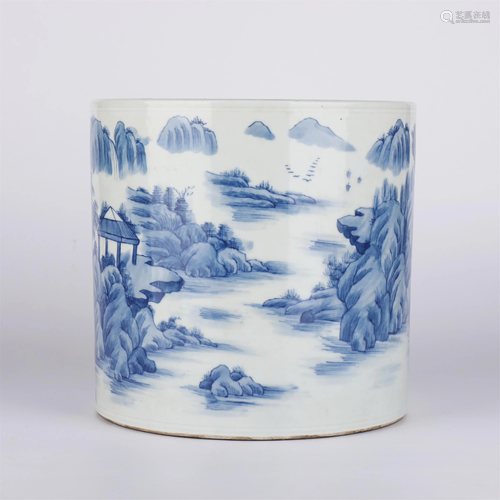 A CHINESE BLUE AND WHITE PORCELAIN BRUSH-POT