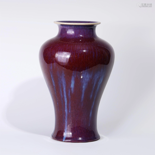 A CHINESE FLAMBE GLAZE PORCELAIN VASE