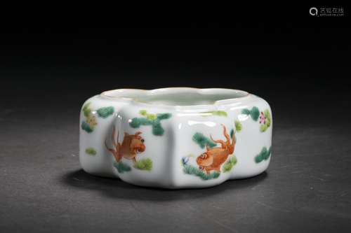 Chinese Famille Rose Porcelain Washer